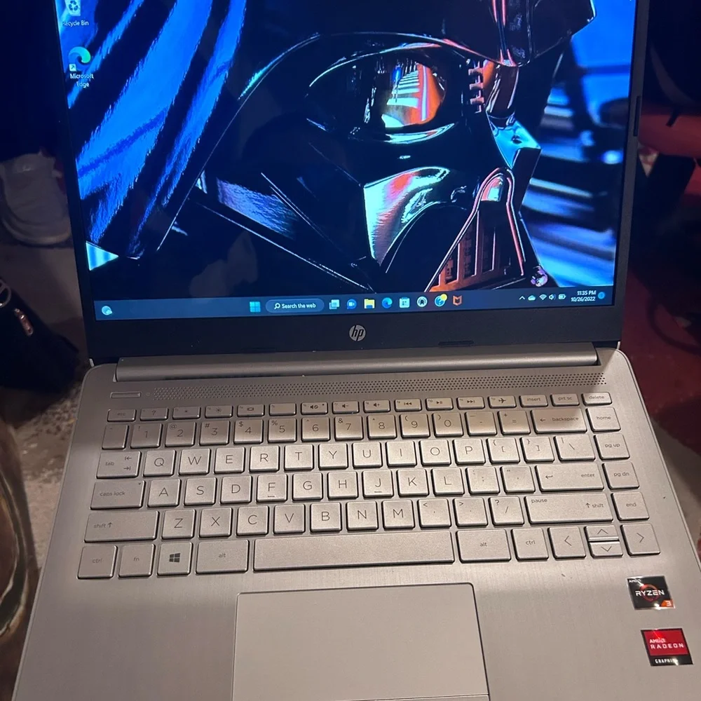 HP laptop and Swiss tech travel bag